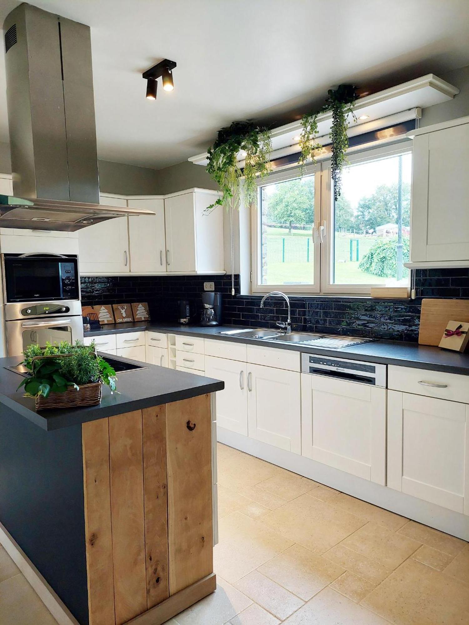 Cha Cha De Loup Luxe - Vakantiewoning Couette-café Rendeux